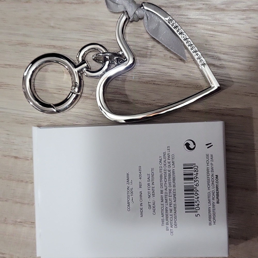 Burberry Silver Heart Charm Or Key Holder - Picture 3 of 4